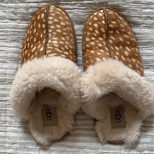 Ugg size 7 slippers